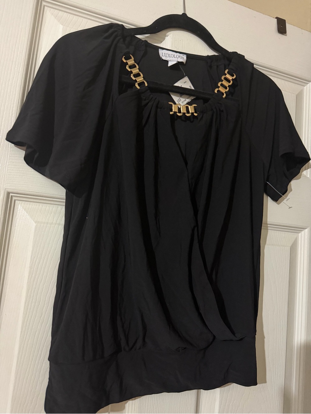 Luxology Black Top with Gold Chain Accent
